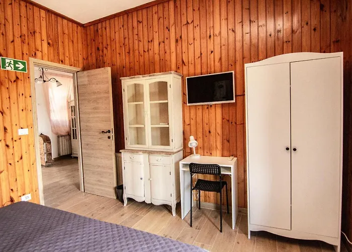 Bed & Breakfast Yourquadrarooms 4*